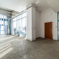 Lokal na sprzedaż