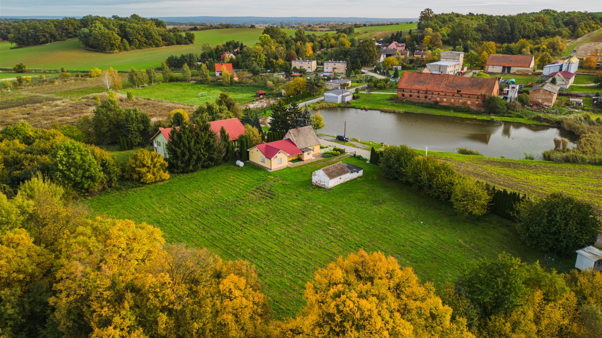 Działka na sprzedaż