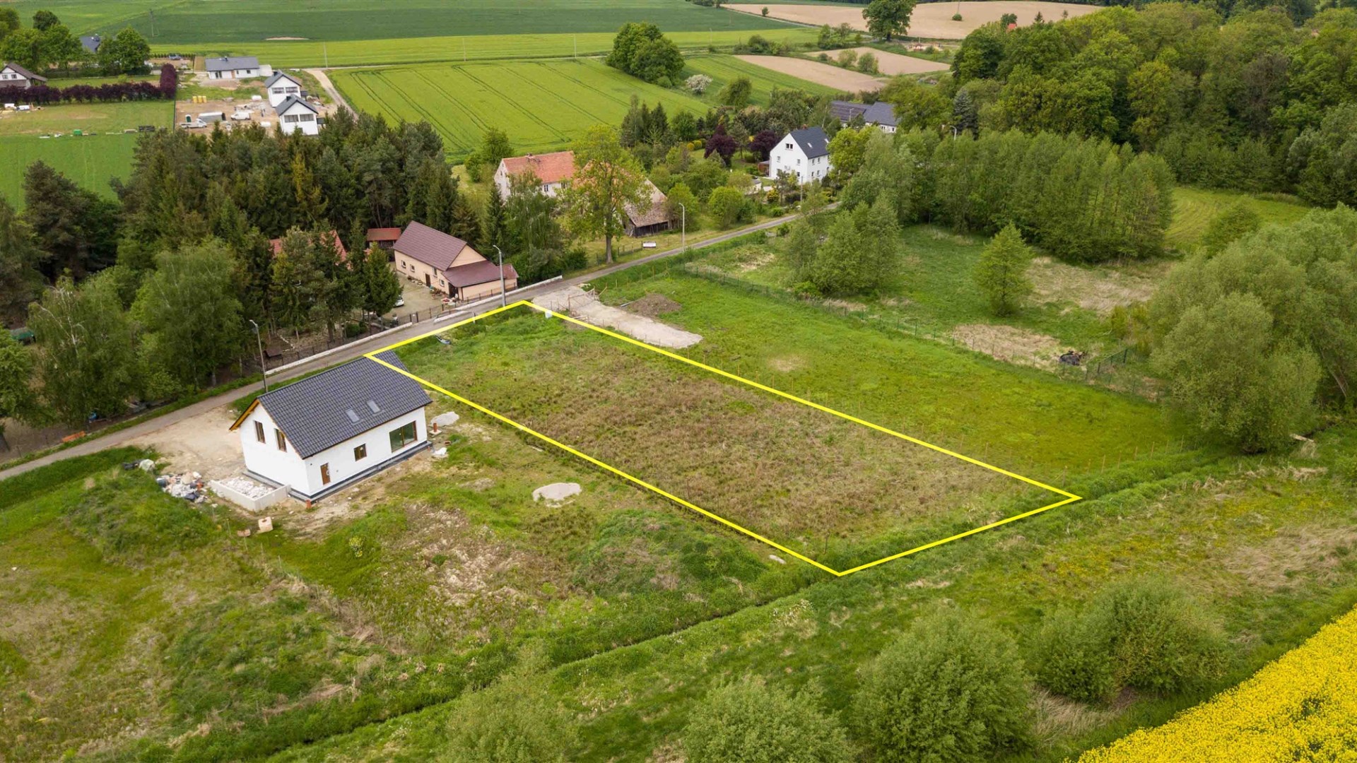 Działka na sprzedaż